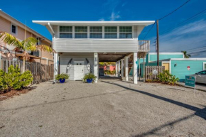 81 Miramar Street - Modernized private beach home, Fort Myers Beach
